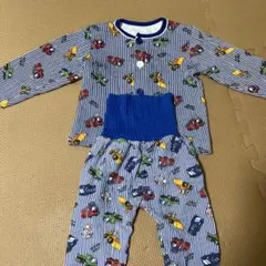 トミカ　長袖・長ズボンパジャマ 100cm