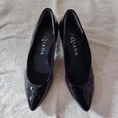 DIANA 黒 エナメルパンプス 24.5cm