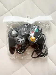 中古品　Nintendo ゲームキューブコントローラ （スマブラブラック）