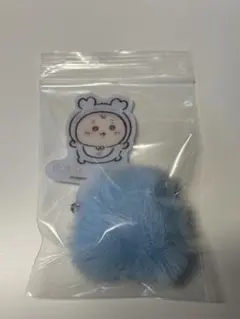 ちいかわベビー　ぽんぽんチャーム付きフォンタブ　ノベリティ　古本屋　カニちゃん