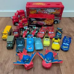 カーズ トミカ　18個 セット トレーラー付き　バラ売り不可