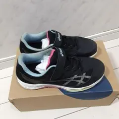 asics ブラック/スニーカー22cm