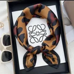 スカーフ　ヒョウ柄　レオパード アニマル　大判 y2k ギャル　高見え　バンダナ