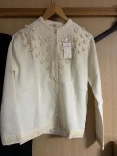 ホワイト ビーズ刺繍 長袖カーディガン