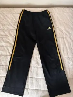 adidas ジャージパンツ 150センチ黒