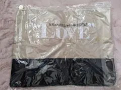 嵐 Love コンサートグッズ Tシャツ ポーチ バッグ スカーフ2013 嵐 Love コンサートグッズ Tシャツ ポーチ バッグ スカーフ2013