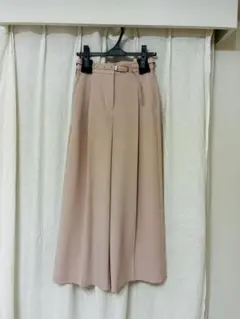 ベルテッドタックワイドパンツ　ピンク