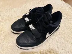 Nike ブラックスニーカー