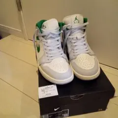 NIKE AIR JORDAN 1 MID ホワイト グリーン