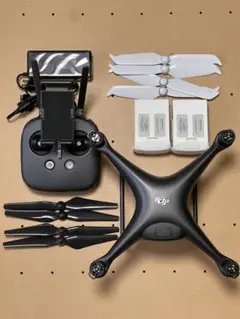DJI Phantom 4 Pro （バッテリー3個+ipad mini付き）！