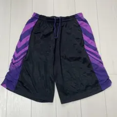 NIKE バスケットボールショーツ 黒と紫 ストライプ　L
