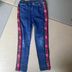 jenni love デニム