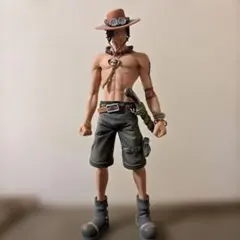 BWFC 10th エース フィギュア 02 B 原作カラー 箱あり - メルカリ