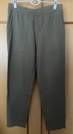 ユニクロ イージーパンツ カーキ色 Mサイズ