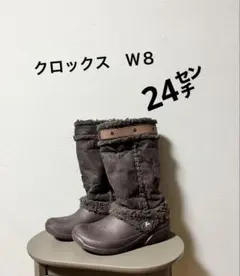 クロックス　ナディア　ムートン風ブーツ