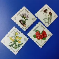 1576 外国切手 ブータン 美術 名画 特殊素材製切手8種 未使用 ブータンの面白い切手（特別編） レコード、CD、立体、鉄