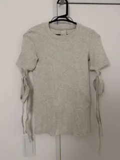 Rosary 半袖Tシャツ 袖リボン付き ベージュのサムネイル