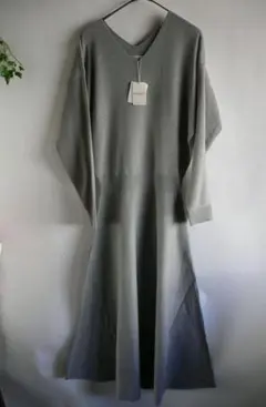 新品メトリーゼVネックニットロングワンピースグレー* スコットクラブヤマダヤ