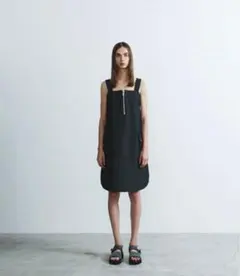 ザ・リラクス　エプロンドレス　2016SS ウールシルク　38サイズのサムネイル