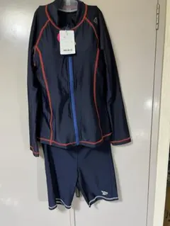 水着、9号、Reebok
