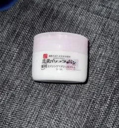 SANA 豆乳イソフラボン 薬用エイジングケアジェルクリームのサムネイル