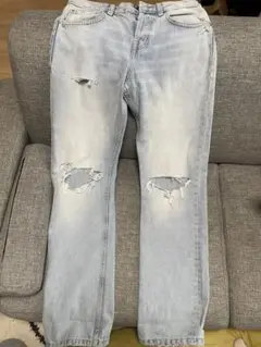 ZARA TRF ローライズダメージ加工ストレートフィットデニムパンツ