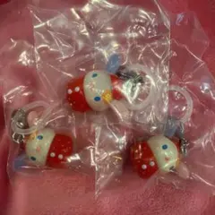 サンリオ いちごめじるしアクセサリー　ウサハナ 3個セット