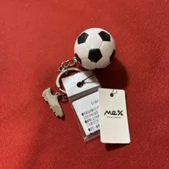 Me%（ミィパーセント）　サッカーボール＆シューズ　キーチェーン