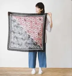 フェリシモ　frauglatt スカーフ　kazumiのサムネイル