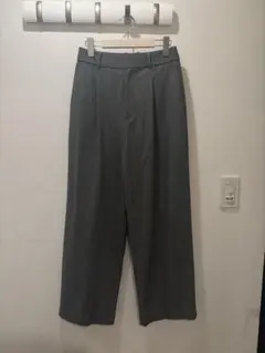 UNIQLO ワイドタックパンツ M size