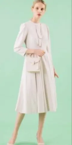 美品　セルフォード　ボウタイプリーツワンピース