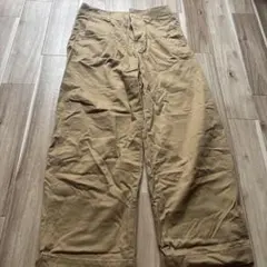 ベージュ コットン チノパン