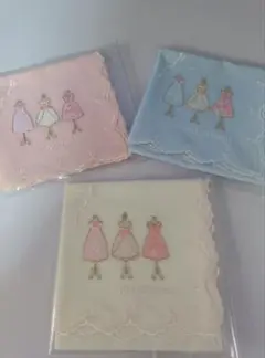 ジルスチュアート　刺繍レース　ハンカチ　ドレス柄　3枚セット❣【新品・未使用】