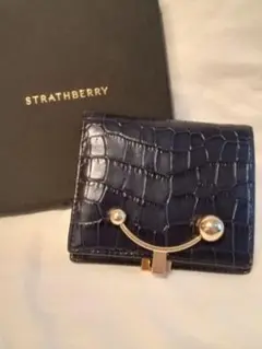 【未使用】STRATHBERRY 二つ折り財布 オールレザー 折り財布 黒 2025年最新】Strathberry 財布の人気アイテム - メルカリ