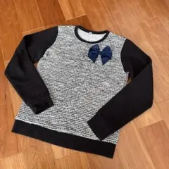 リボンがアクセントのおしゃれトレーナー 140サイズ