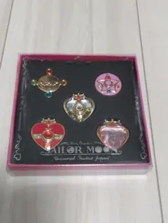 セーラームーン 限定 ピンバッジ ストアオリジナル 6周年記念ミラー ／ピンクトート ストア