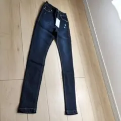【新品タグ付き】スキニーデニム XSサイズ ダークインディゴ
