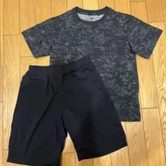 UNIQLO 迷彩柄 Tシャツとショートパンツセット 140