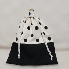 持ち手付き巾着　体操袋着替え 35×30オフホワイト水玉柄&ブラック　a6