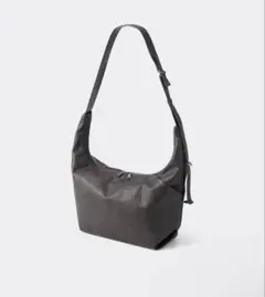 キムタク着用　GU ジーユー ヴィンテージエフェクトクロスボディバッグのサムネイル