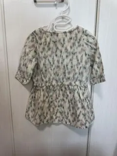 ボンポワン 花柄 半袖トップス 4y