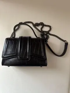 ZARAショルダーバッグのサムネイル