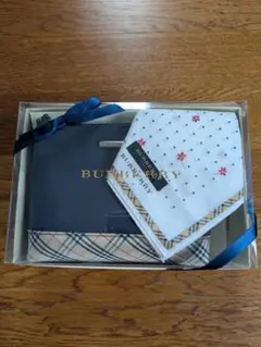 【新品未使用】BURBERRY LONDON　ハンカチ&ポーチセット（箱付き）