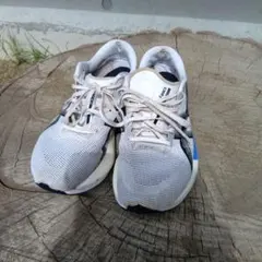 ASICS MAGIC SPEED スニーカー