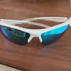 Item thumbnail for item 9cf976f3-36a4-471f-9774-446748994c78