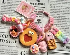 じゃらじゃらキーホルダー　ハンドメイド　フェイクフード　クッキー