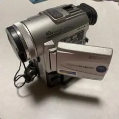 SONY DCR-PC100 ビデオカメラ 美品 a4784 Sony DCR-PC100 Video Camera Handycam 40x Digital Zoom Good