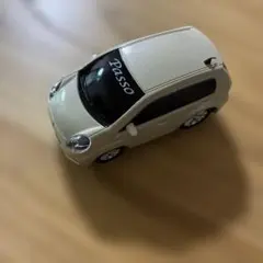 トヨタ パッソ ミニカー ホワイト