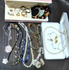 遺品整理　生前整理アクセサリーまとめ売り　ネックレス　リング