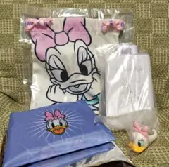 デイジーダック　ディズニーストア　シークレット　ドナルド　フラッグシップツアー